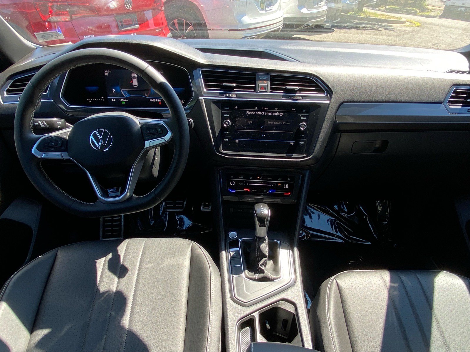 Certified 2023 Volkswagen Tiguan SE R-Line FWD image 11