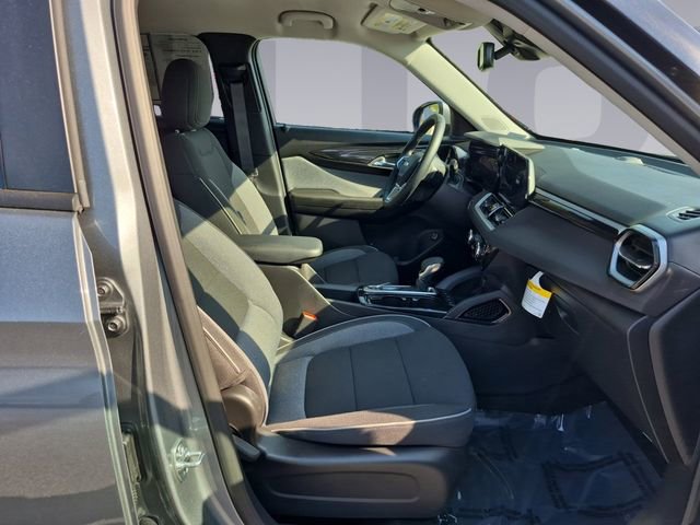 Used 2026 Chevrolet TrailBlazer LT w/ Convenience Package FWD image 17