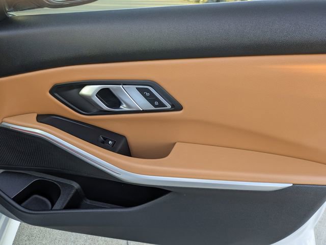 Used 2022 BMW 330e w/ Convenience Package image 34