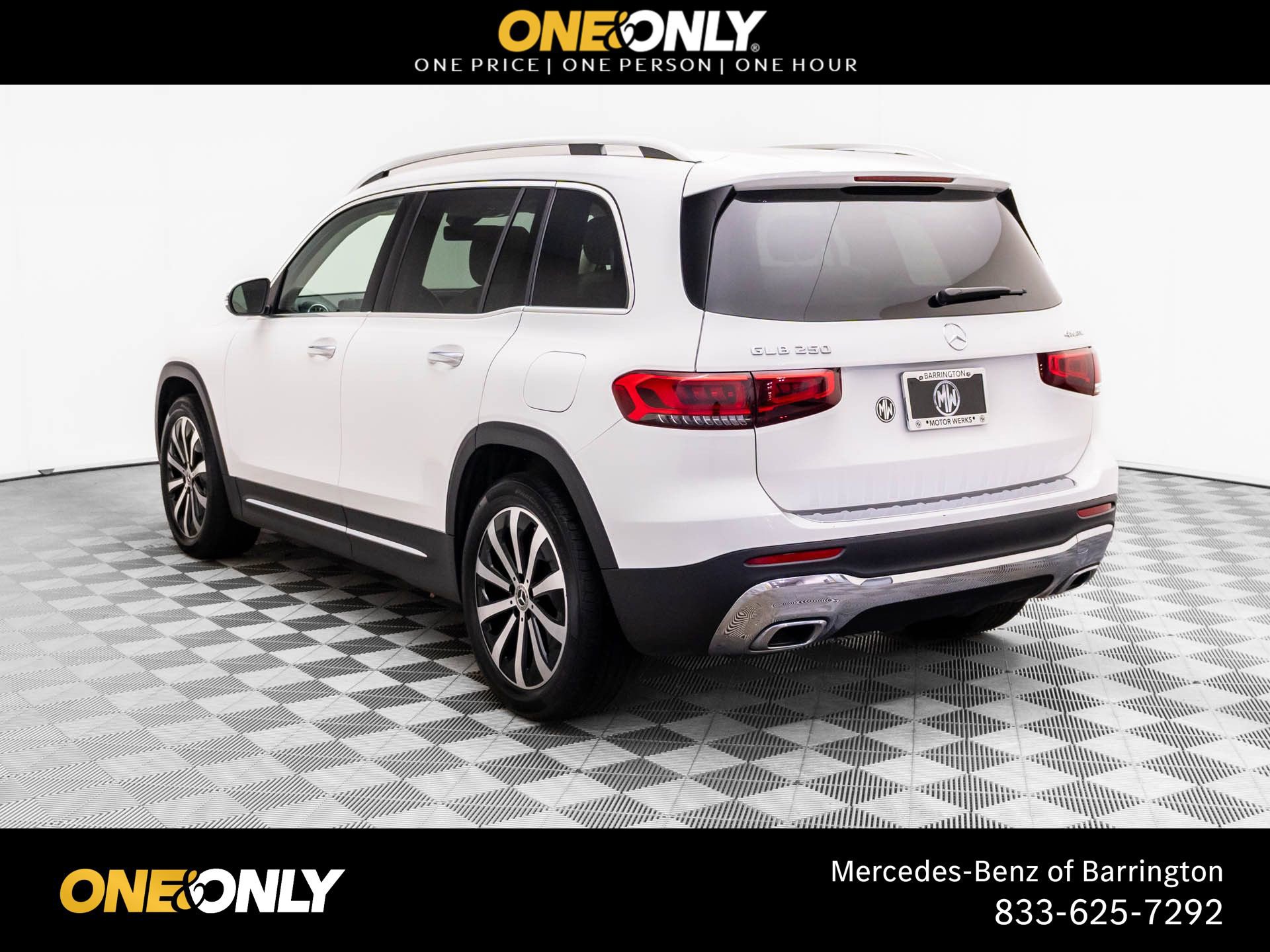 Used 2023 Mercedes-Benz GLB 250 4MATIC image 3