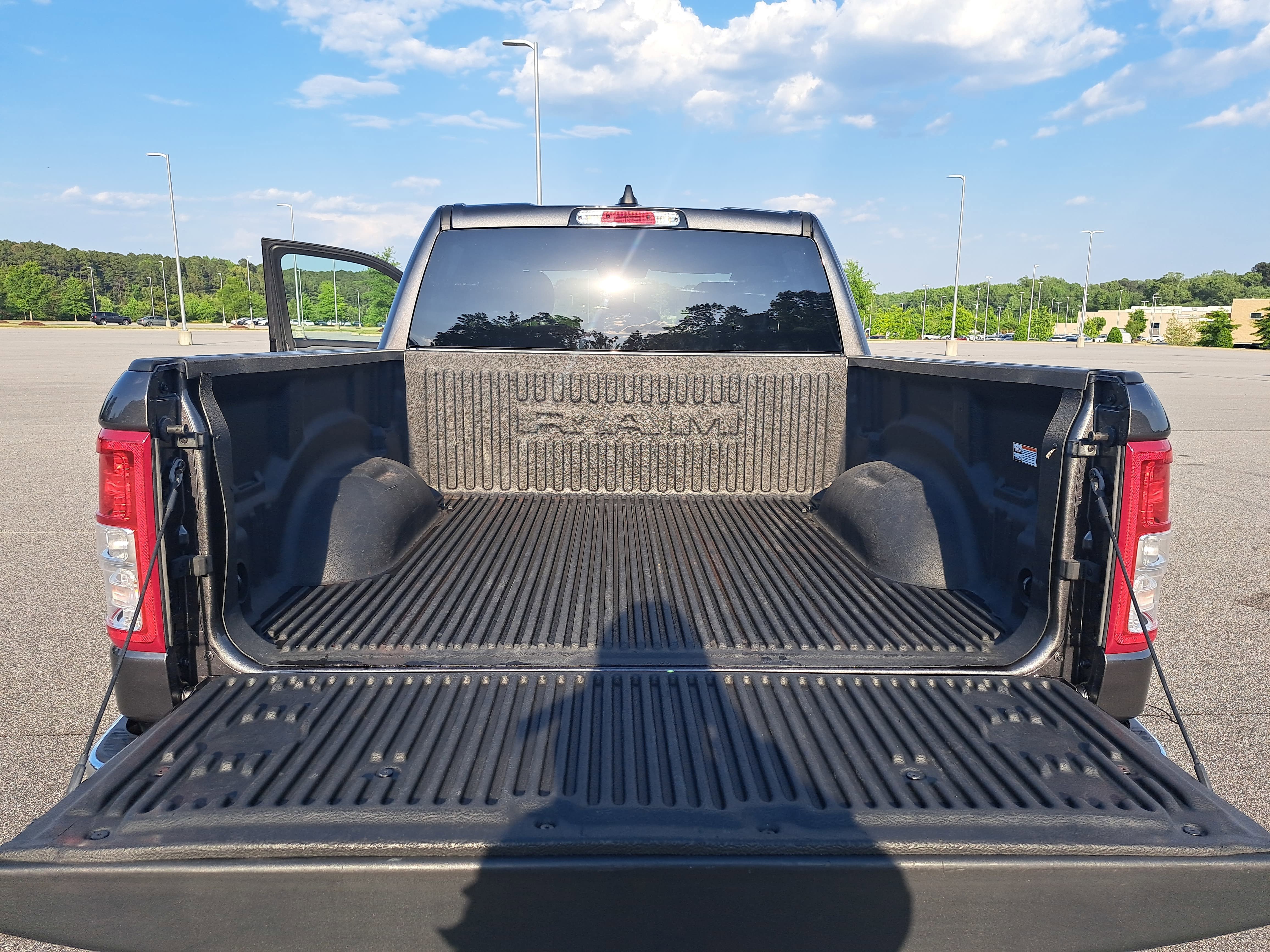 Used 2022 RAM 1500 Big Horn AWD/4WD image 12