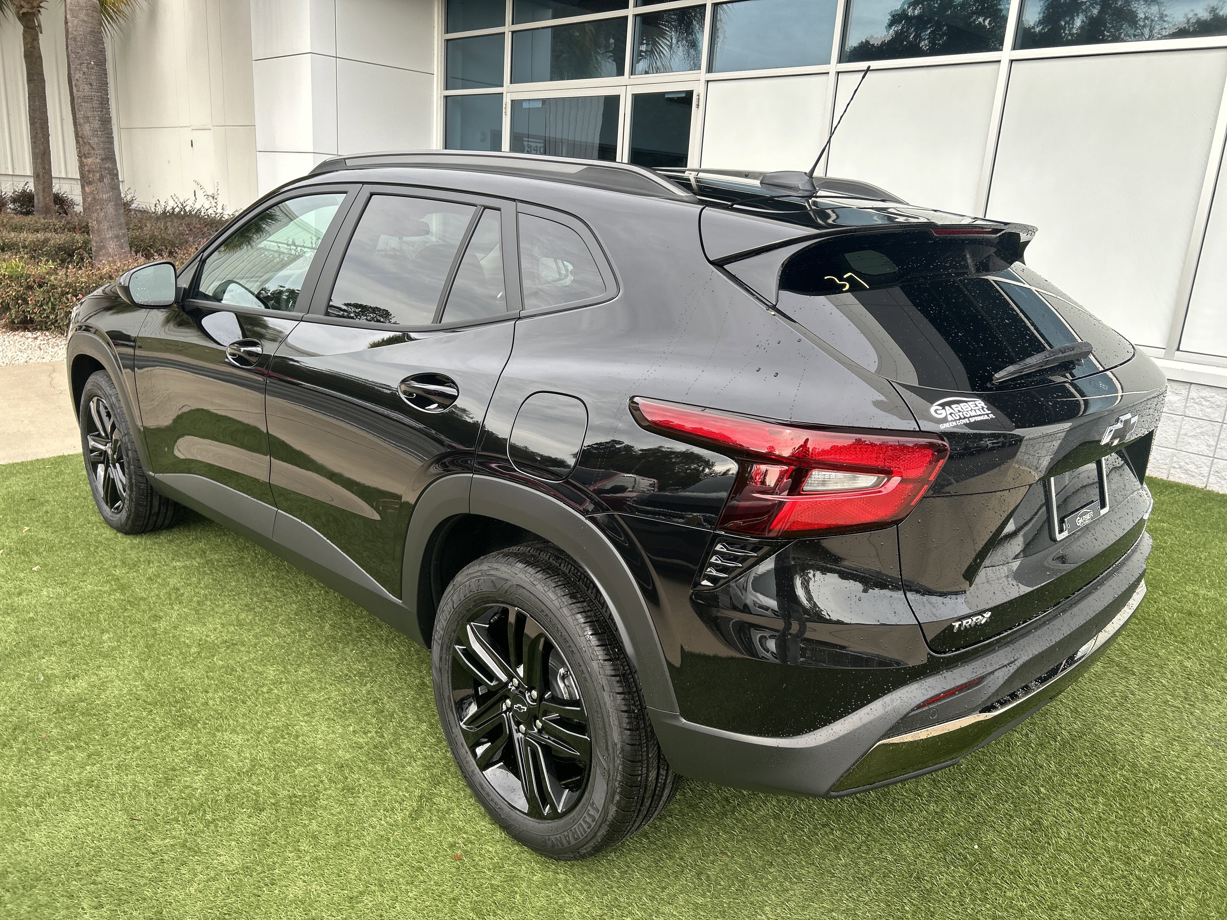 New 2025 Chevrolet Trax ACTIV w/ Sunroof Package image 32