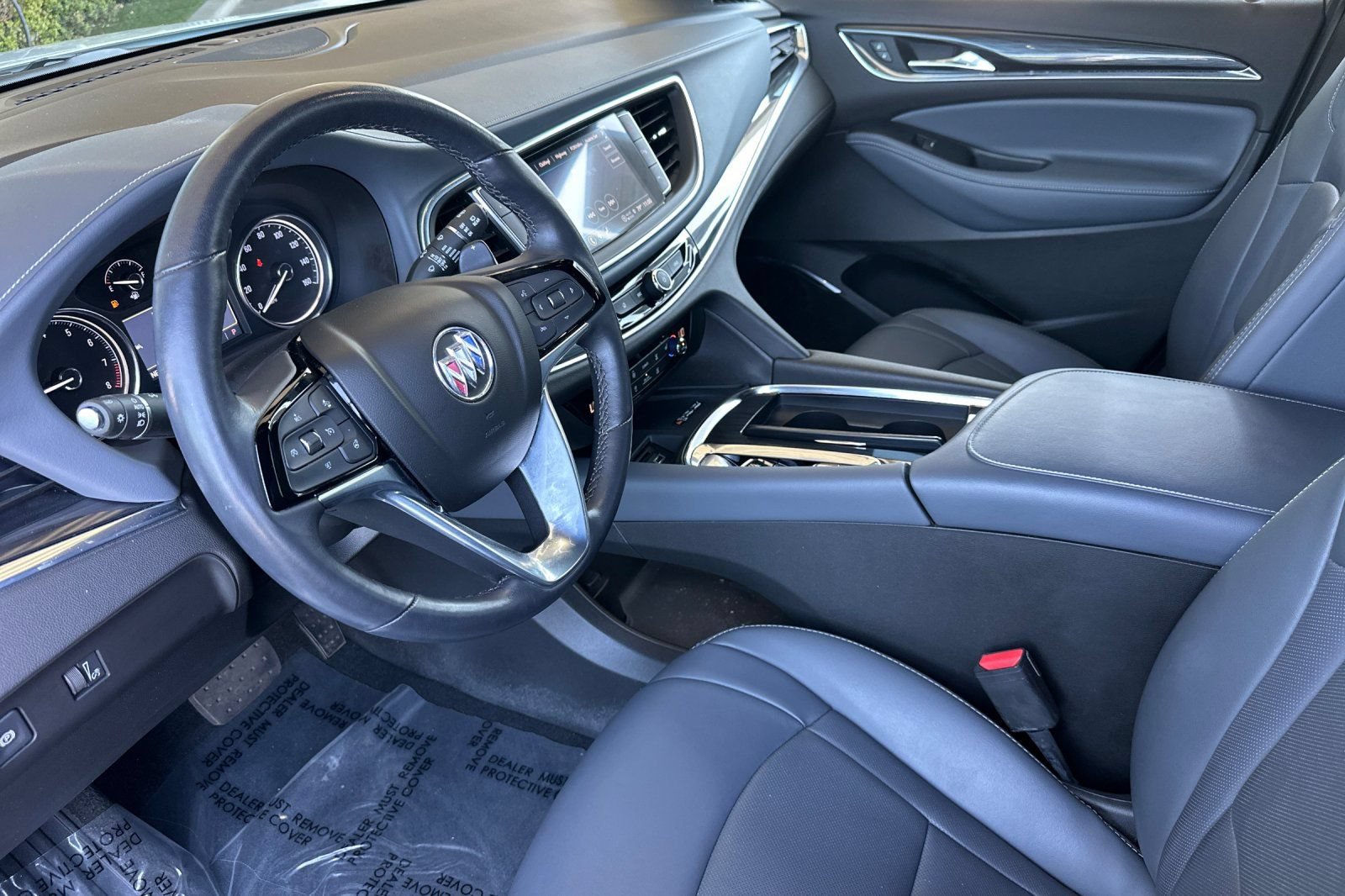 Used 2023 Buick Enclave Essence FWD image 10