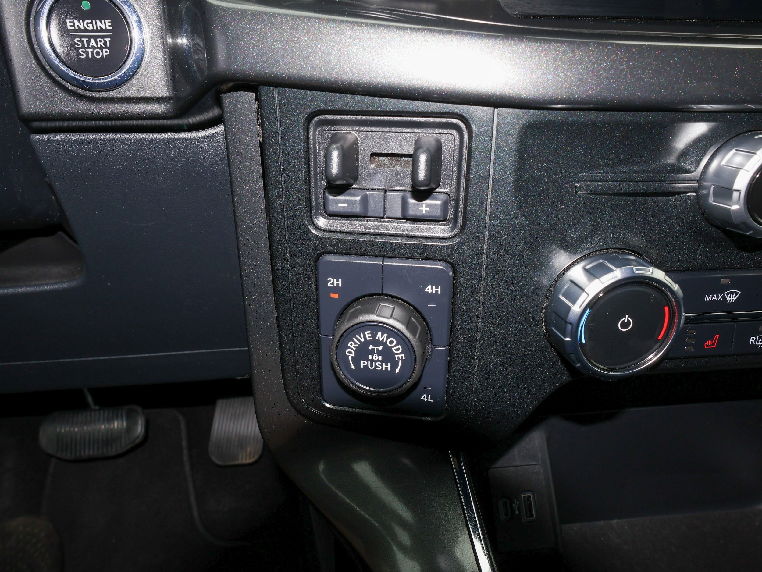 Used 2023 Ford F150 XLT w/ Equipment Group 302A High AWD/4WD image 24