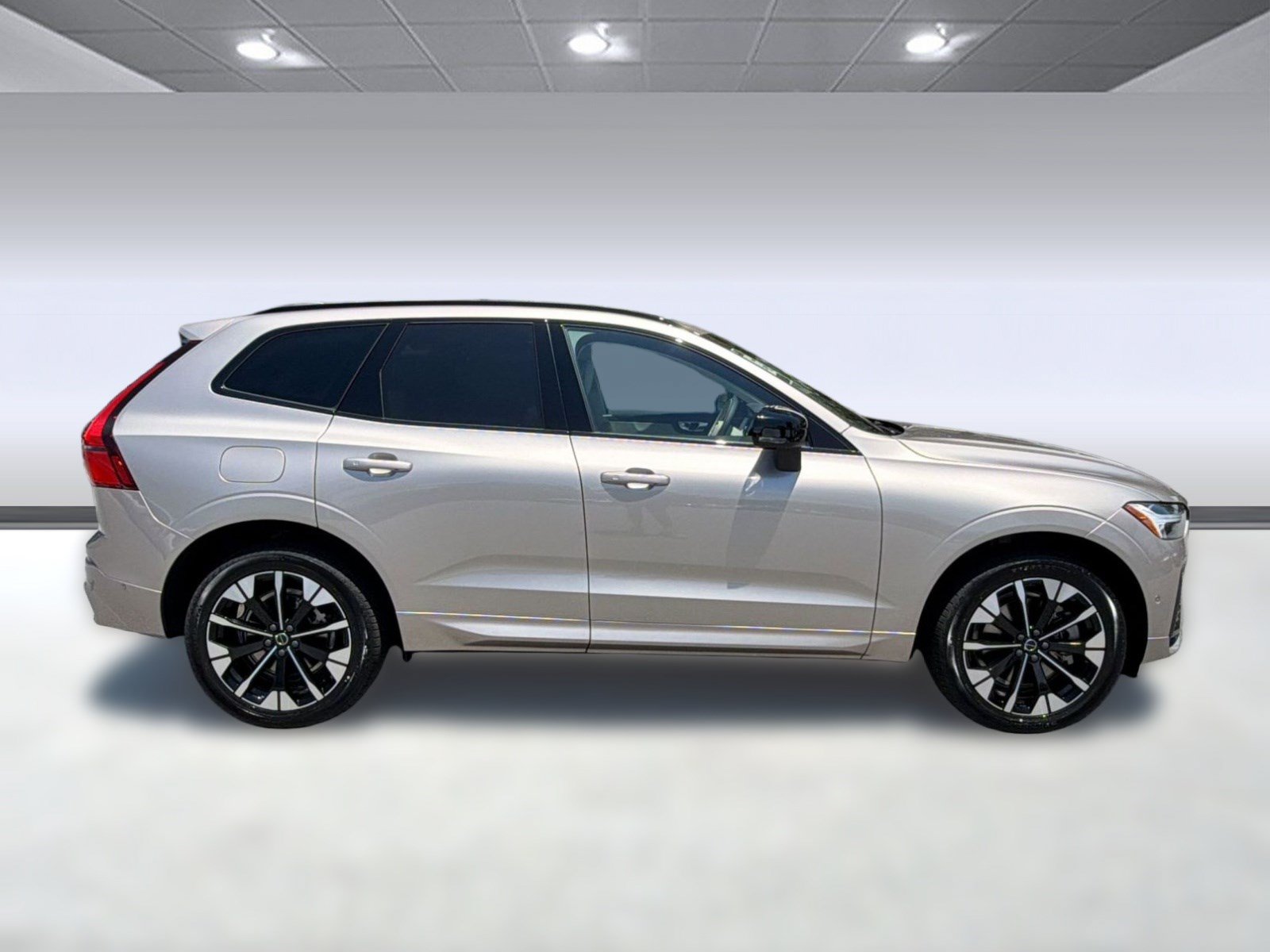 New 2026 Volvo XC60 T8 Ultra w/ Climate Package AWD/4WD image 8
