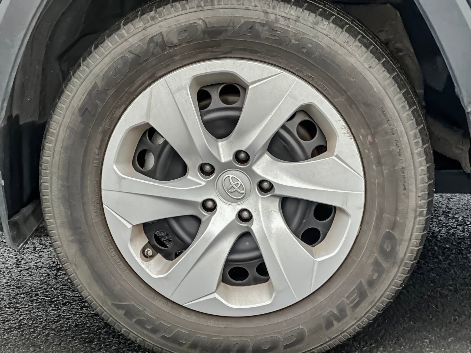 Used 2024 Toyota RAV4 LE image 24