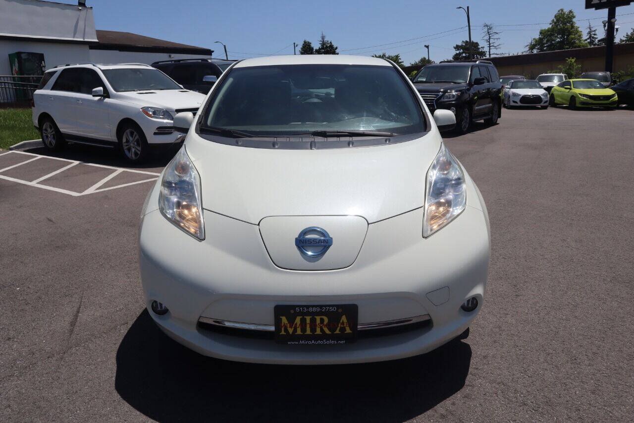 Used 2012 Nissan Leaf SL FWD image 2