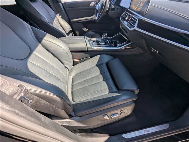 Used 2021 BMW X7 xDrive40i w/ Premium Package 2 image 23