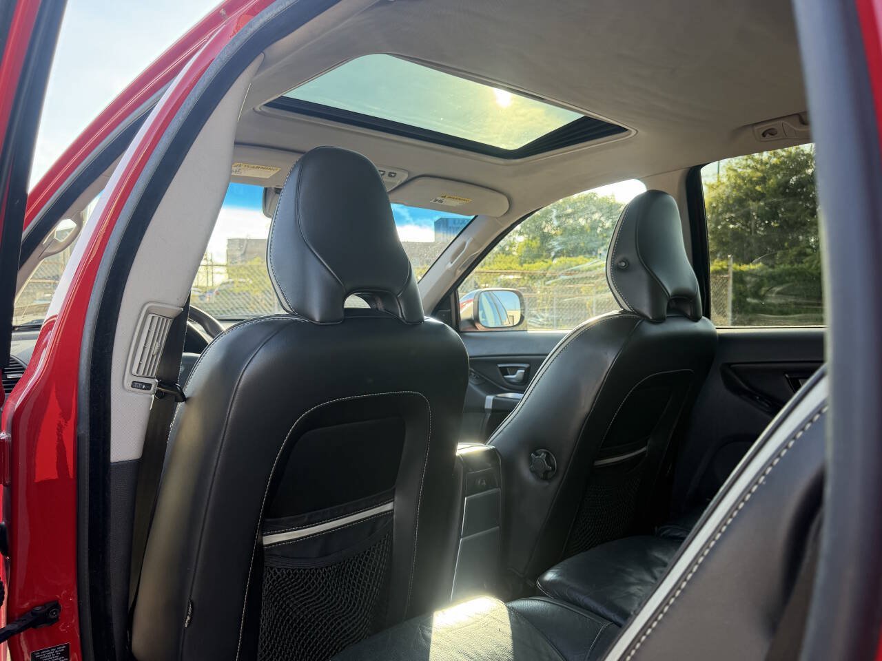 Used 2011 Volvo XC90 3.2 R-Design AWD/4WD image 19