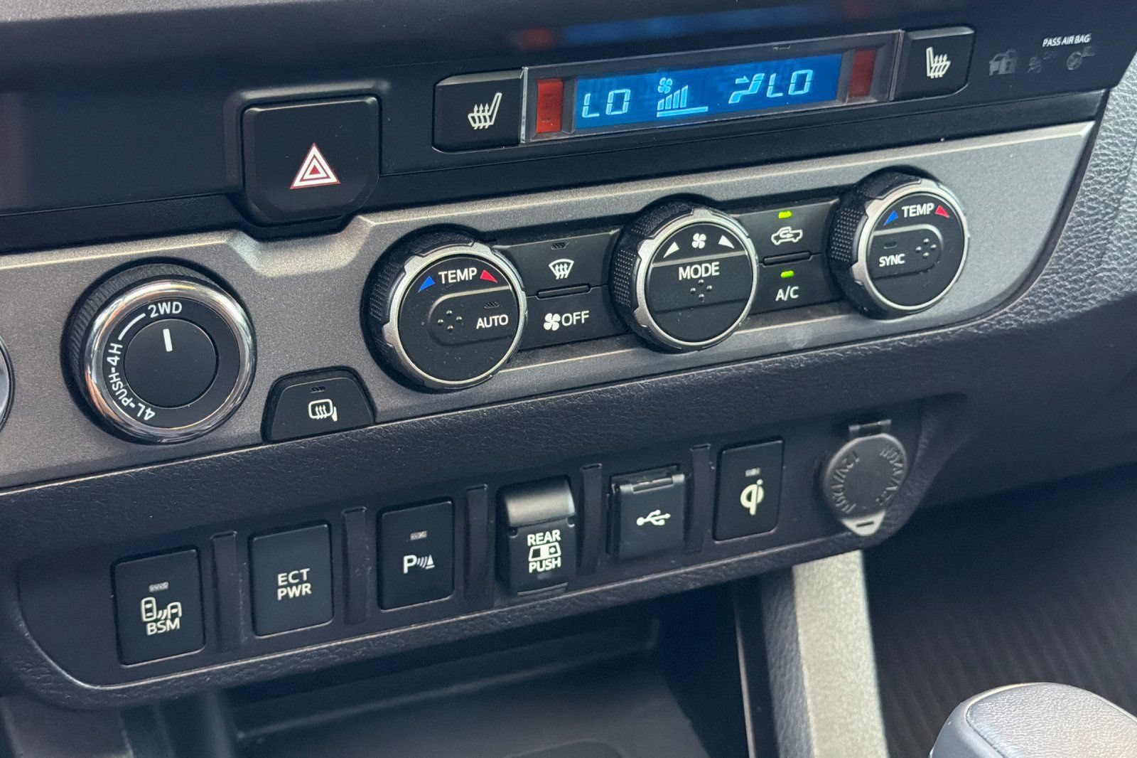 Used 2021 Toyota Tacoma TRD Pro AWD/4WD image 24