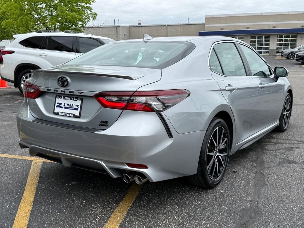 Used 2023 Toyota Camry SE w/ Blackout Package (TMS) AWD/4WD image 3