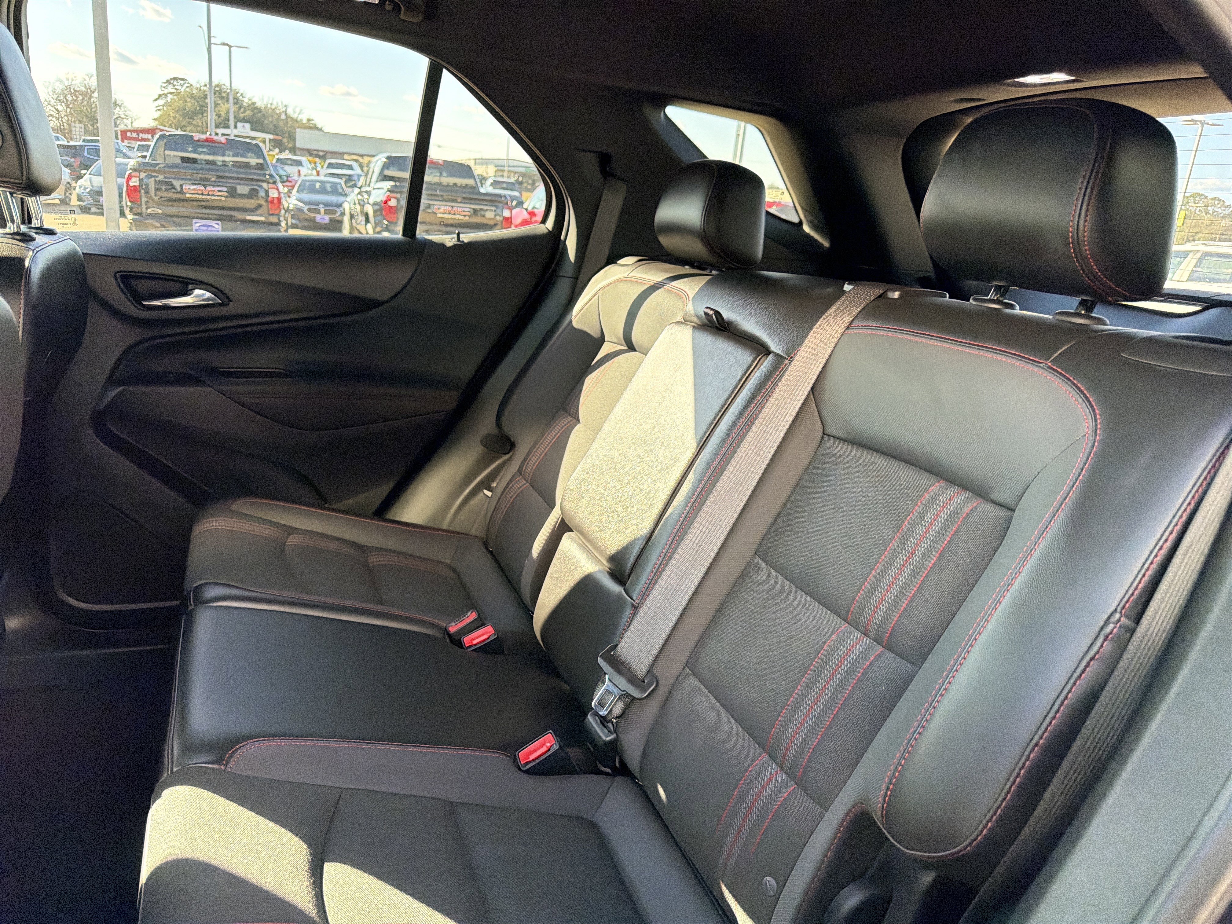 Used 2022 Chevrolet Equinox RS image 6