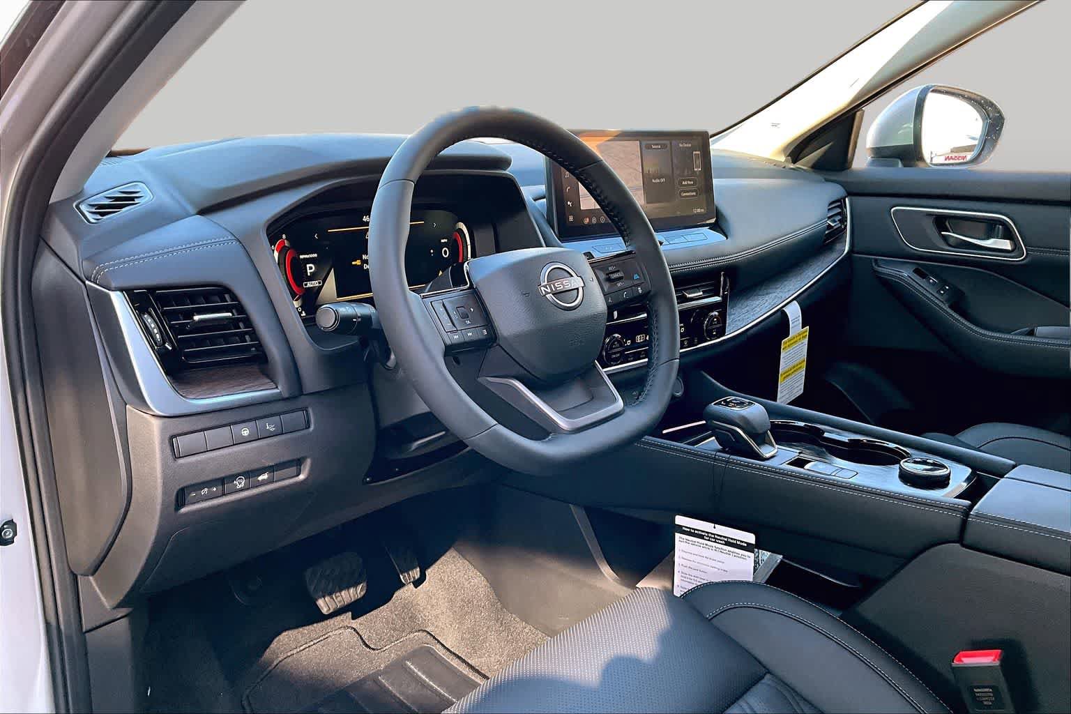 New 2026 Nissan Rogue Platinum w/ Platinum Premium Package AWD/4WD image 8