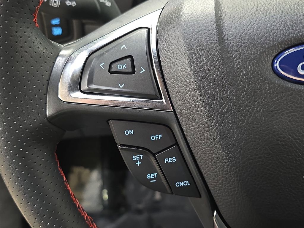 Used 2024 Ford Edge ST-Line image 19