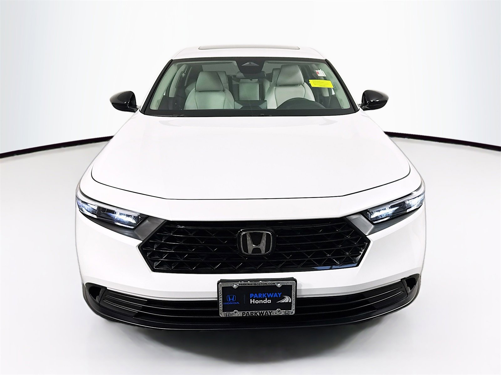 Used 2025 Honda Accord SE image 2