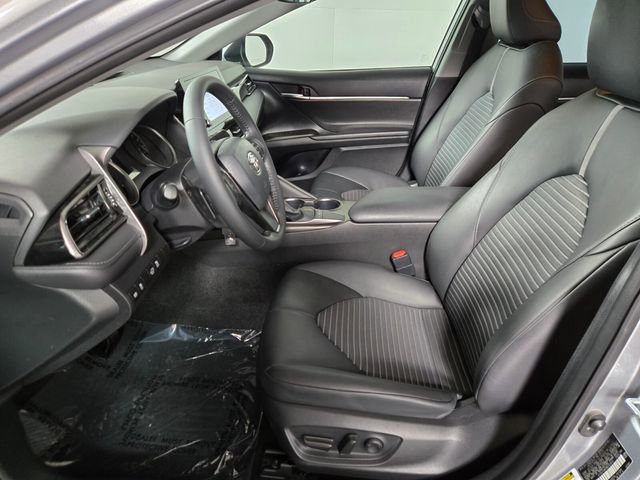 Used 2022 Toyota Camry SE w/ Carpet Mat Package (TMS) FWD image 13