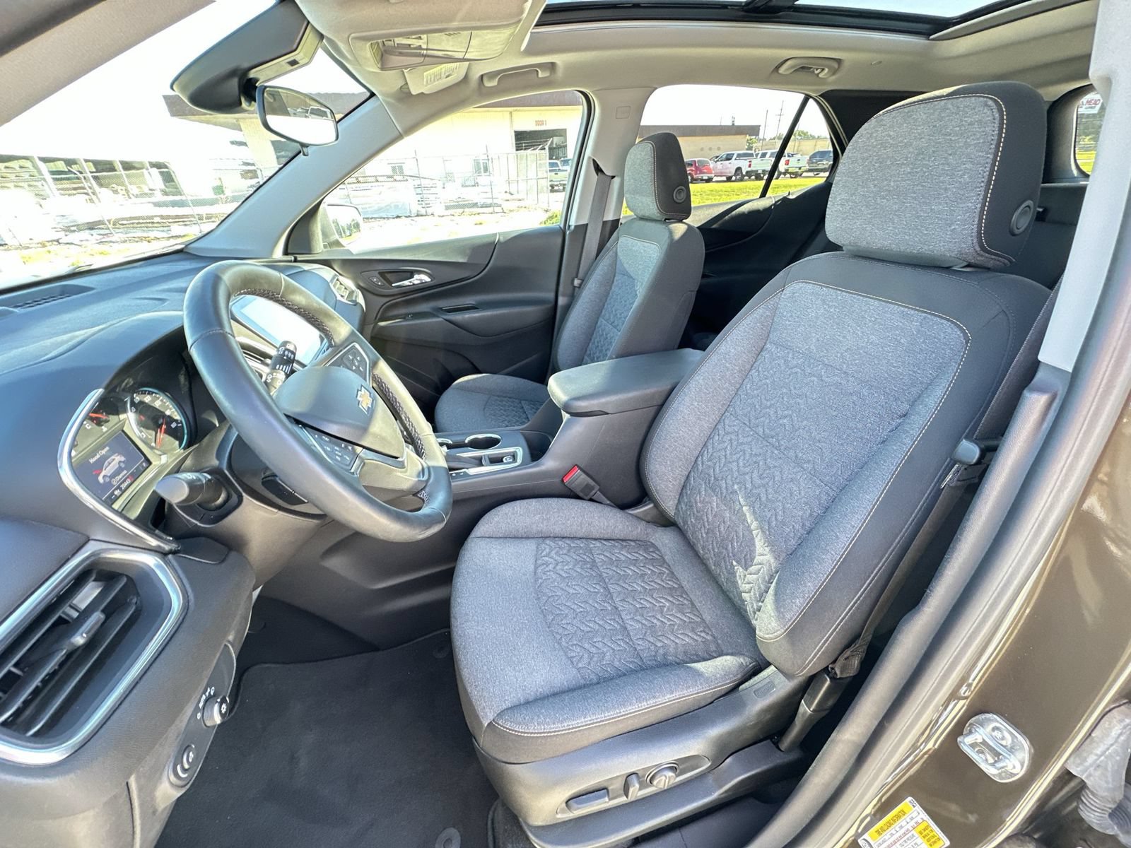 Used 2024 Chevrolet Equinox LT AWD/4WD image 19