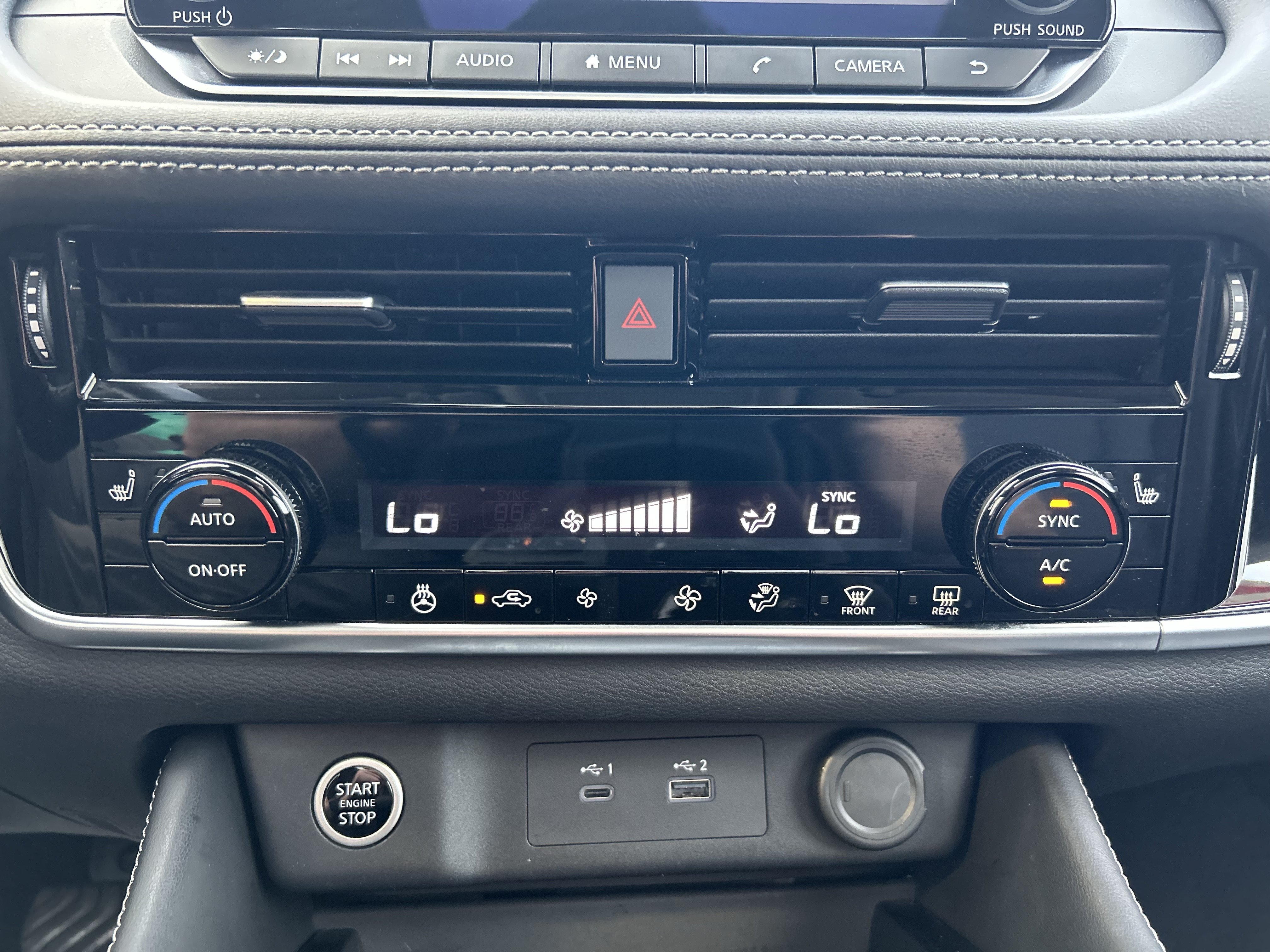Used 2023 Nissan Rogue SL AWD/4WD image 30