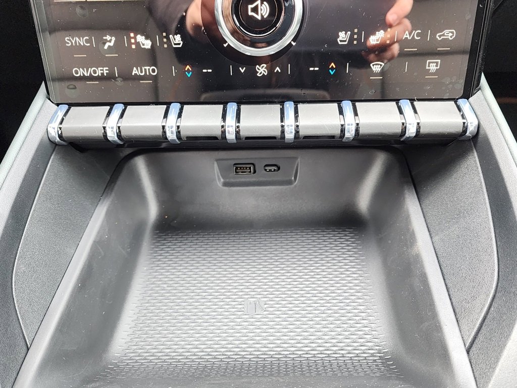 New 2026 GMC Terrain AT4 w/ Convenience Package III image 31