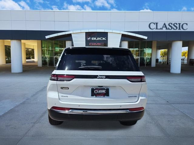Used 2024 Jeep Grand Cherokee Limited AWD/4WD image 7