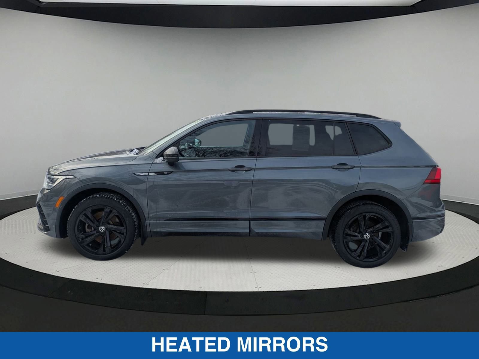 Used 2023 Volkswagen Tiguan SE R-Line image 7