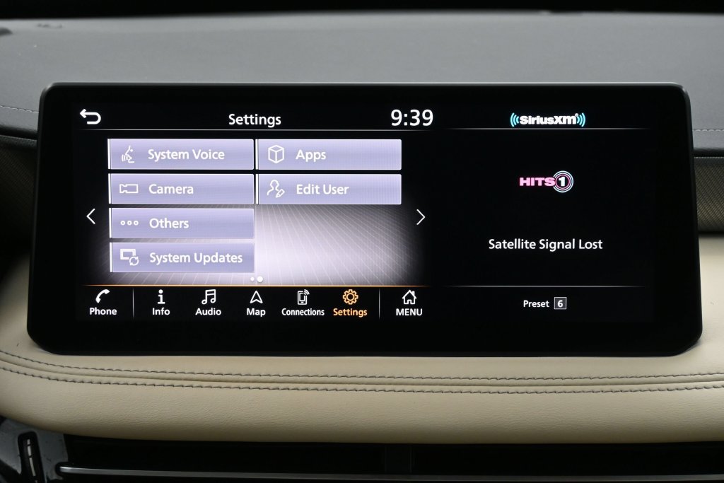 Used 2023 INFINITI QX60 Luxe w/ Performance Audio Package FWD image 12