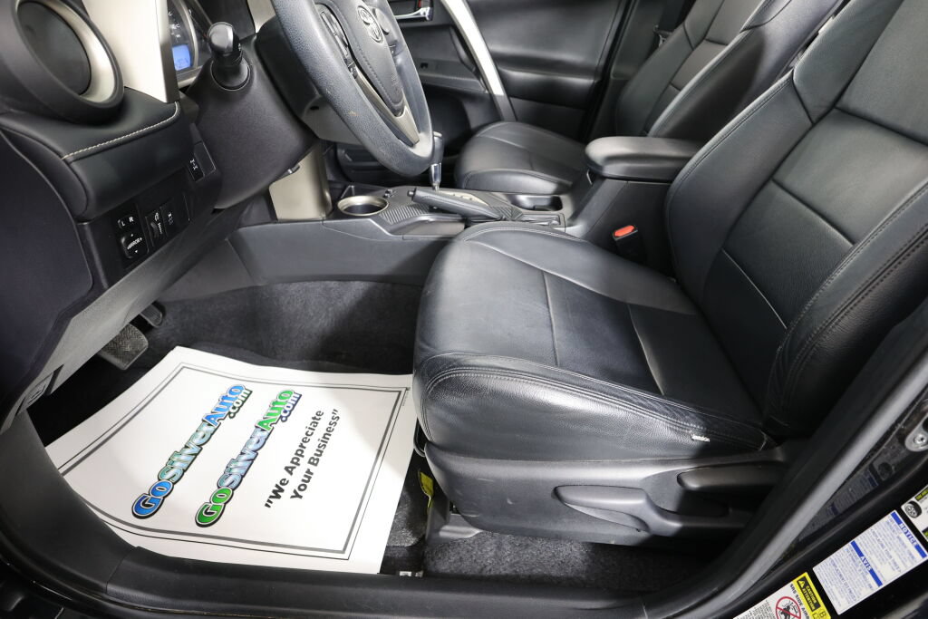 Used 2015 Toyota RAV4 XLE AWD/4WD image 13