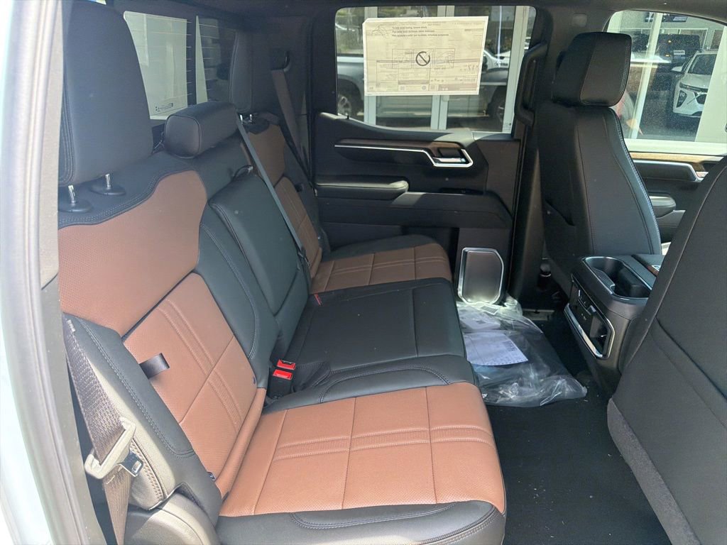 New 2026 Chevrolet Silverado 1500 High Country w/ Technology Package AWD/4WD image 22