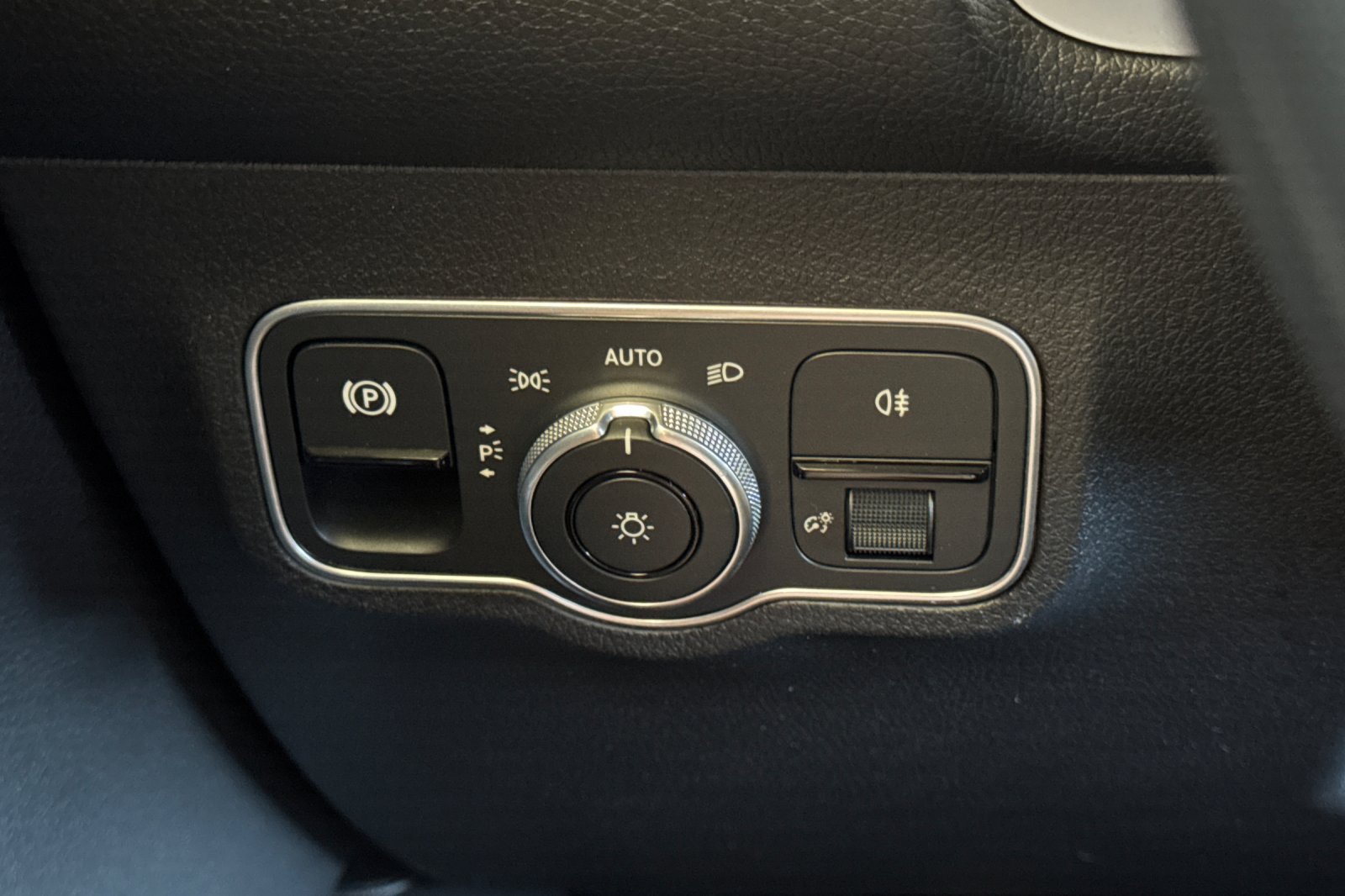 Certified 2024 Mercedes-Benz EQB 250+ image 37