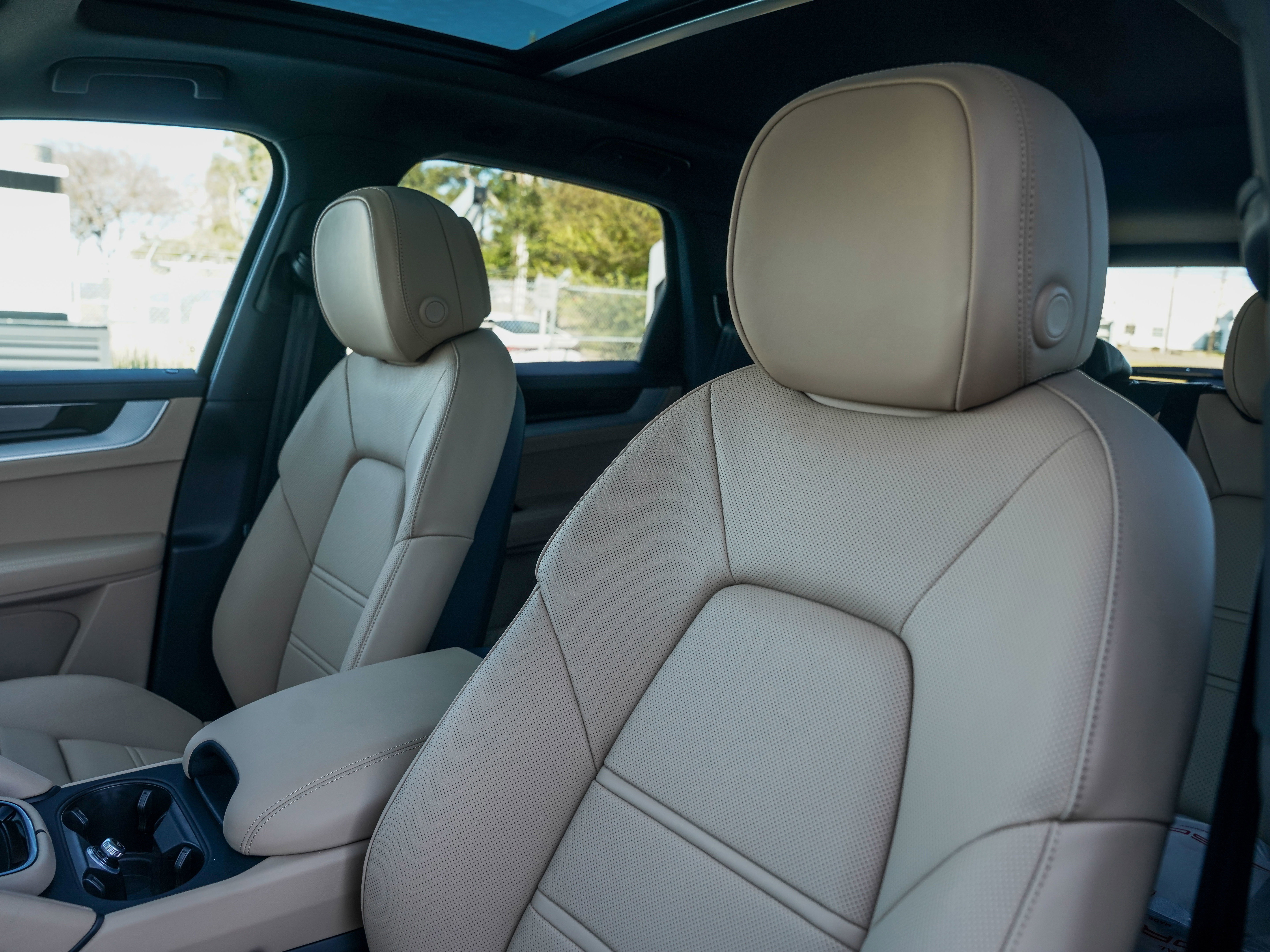 New 2026 Porsche Cayenne image 5