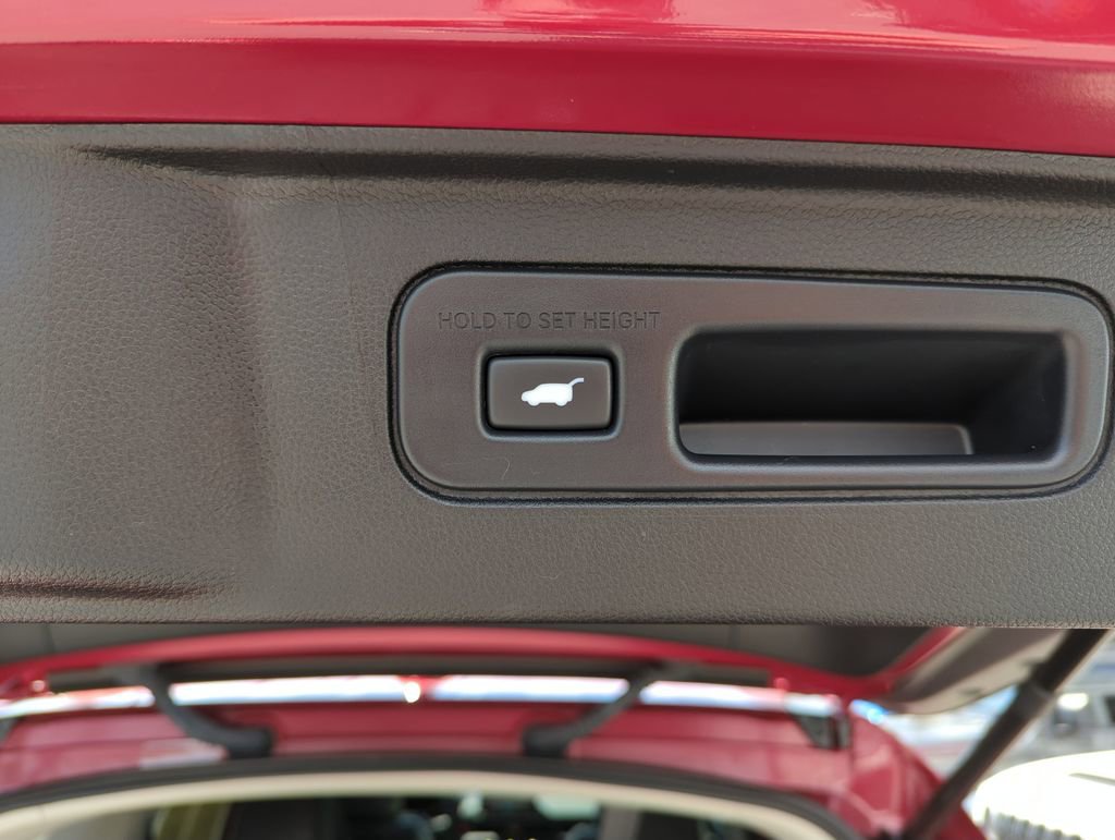 Used 2025 Honda Pilot Touring image 33