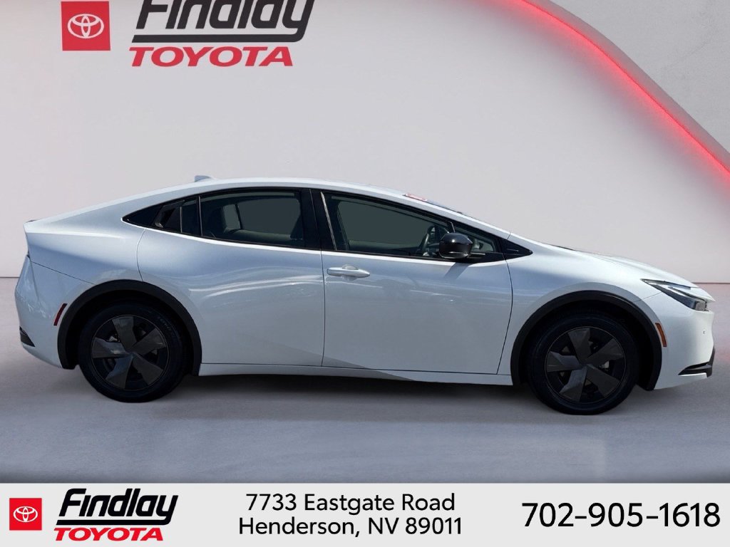 Certified 2025 Toyota Prius LE FWD image 11