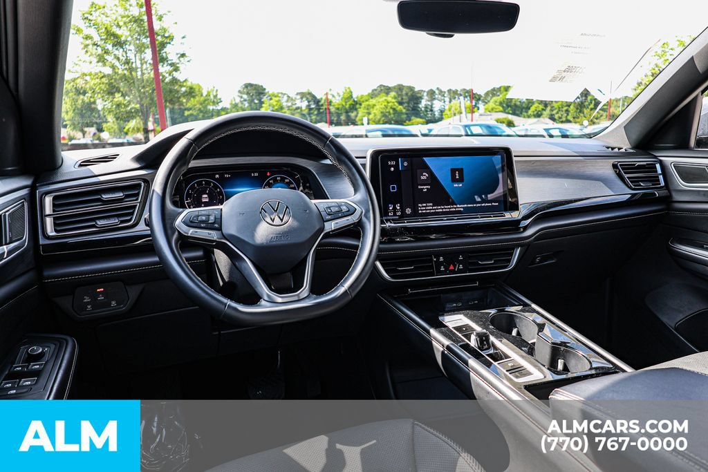 Used 2024 Volkswagen Atlas Cross Sport SE FWD image 29
