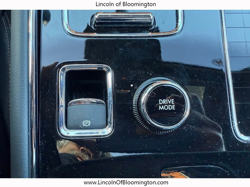 New 2025 Lincoln Aviator Black Label image 32