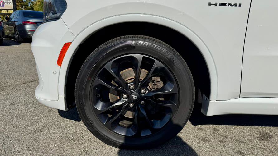 Used 2022 Dodge Durango R/T w/ Blacktop Package image 9