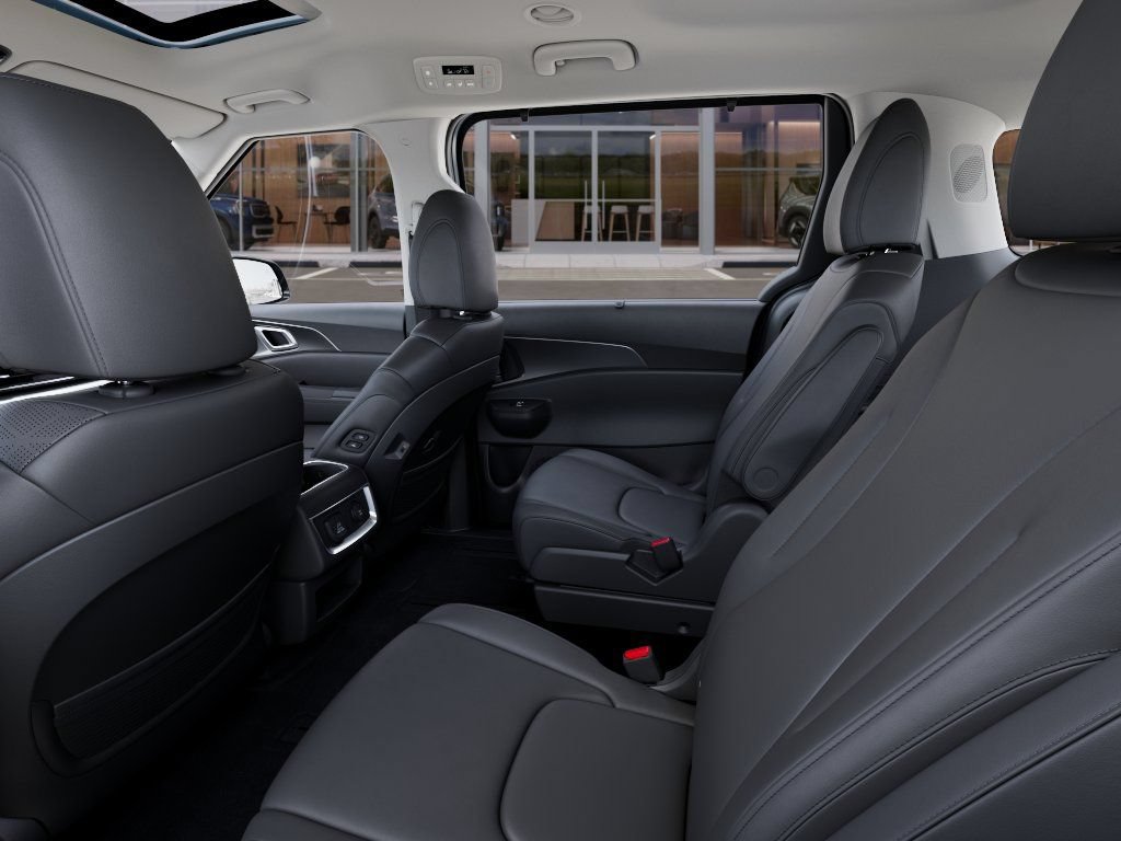 New 2027 Kia Carnival SX FWD image 18