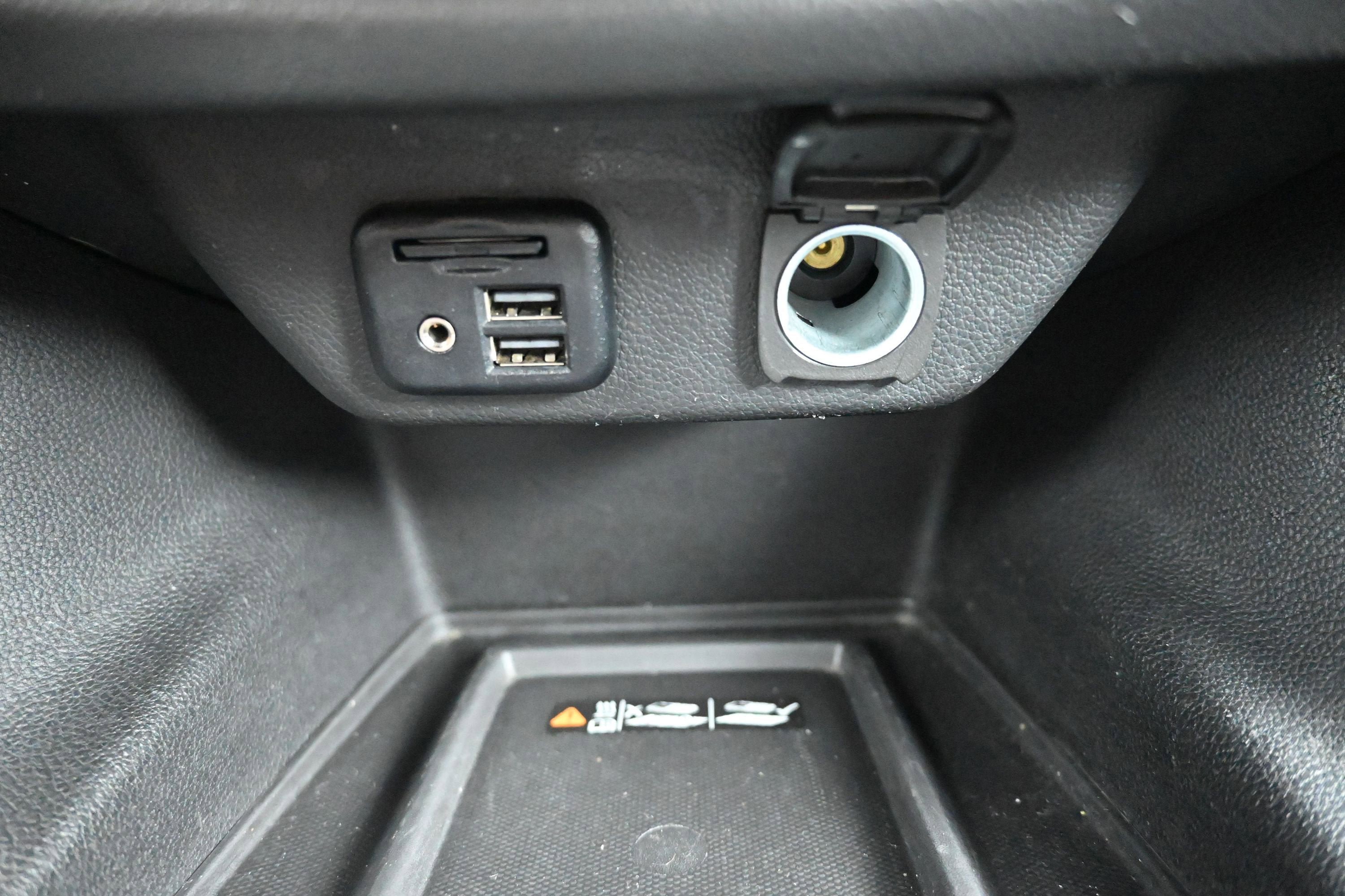 Used 2023 Chevrolet Traverse RS AWD/4WD image 20