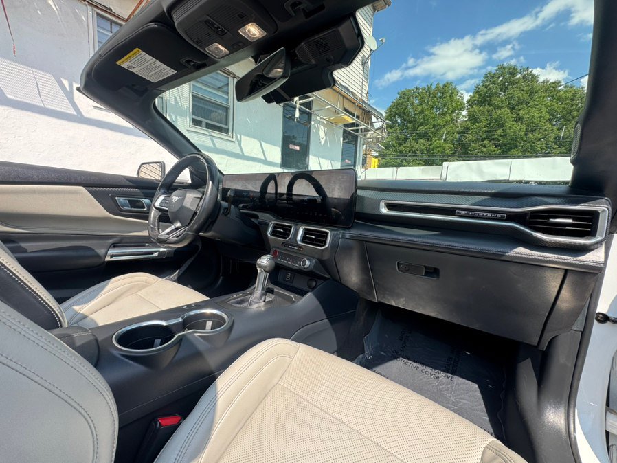 Used 2024 Ford Mustang Premium RWD image 29
