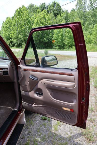 Used 1996 Ford Bronco Eddie Bauer AWD/4WD image 16