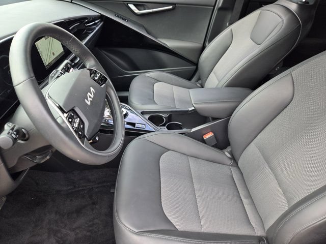 Certified 2023 Kia Niro Wind w/ Wind Preserve Package FWD image 12