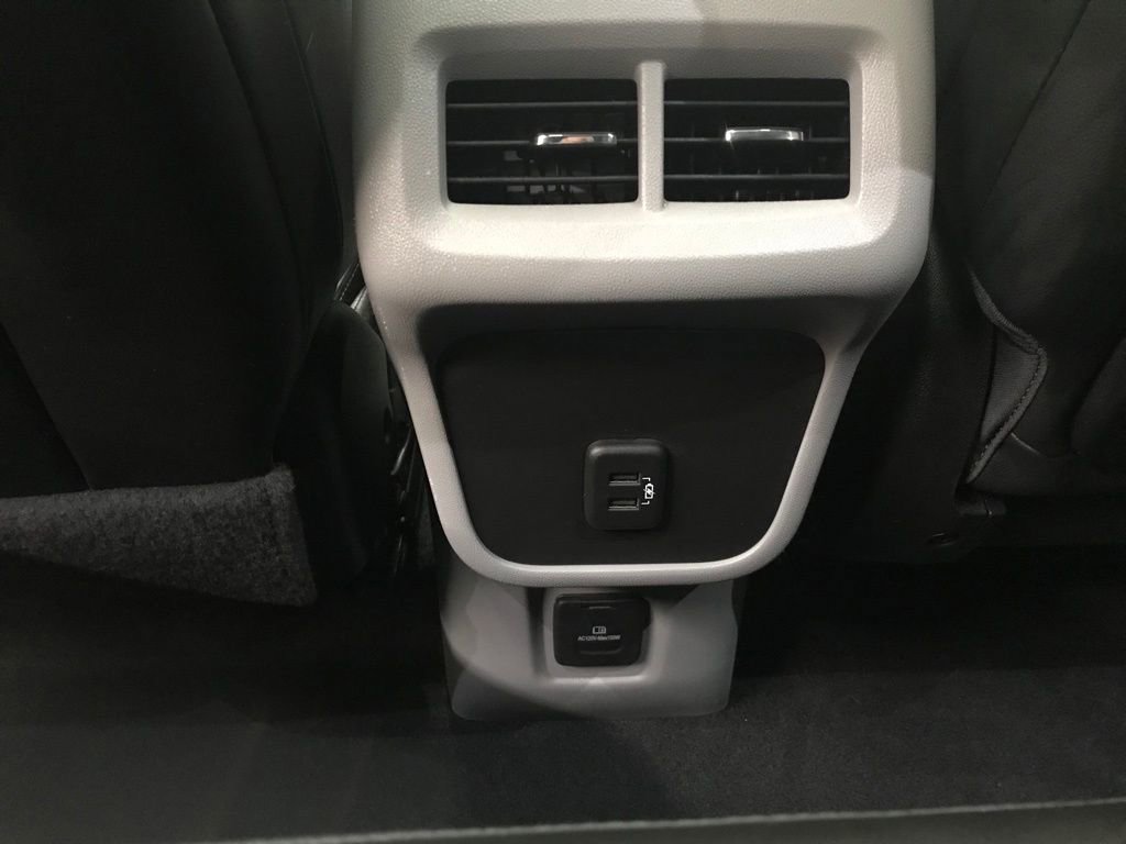 Used 2022 GMC Terrain SLT w/ Infotainment Package II image 28