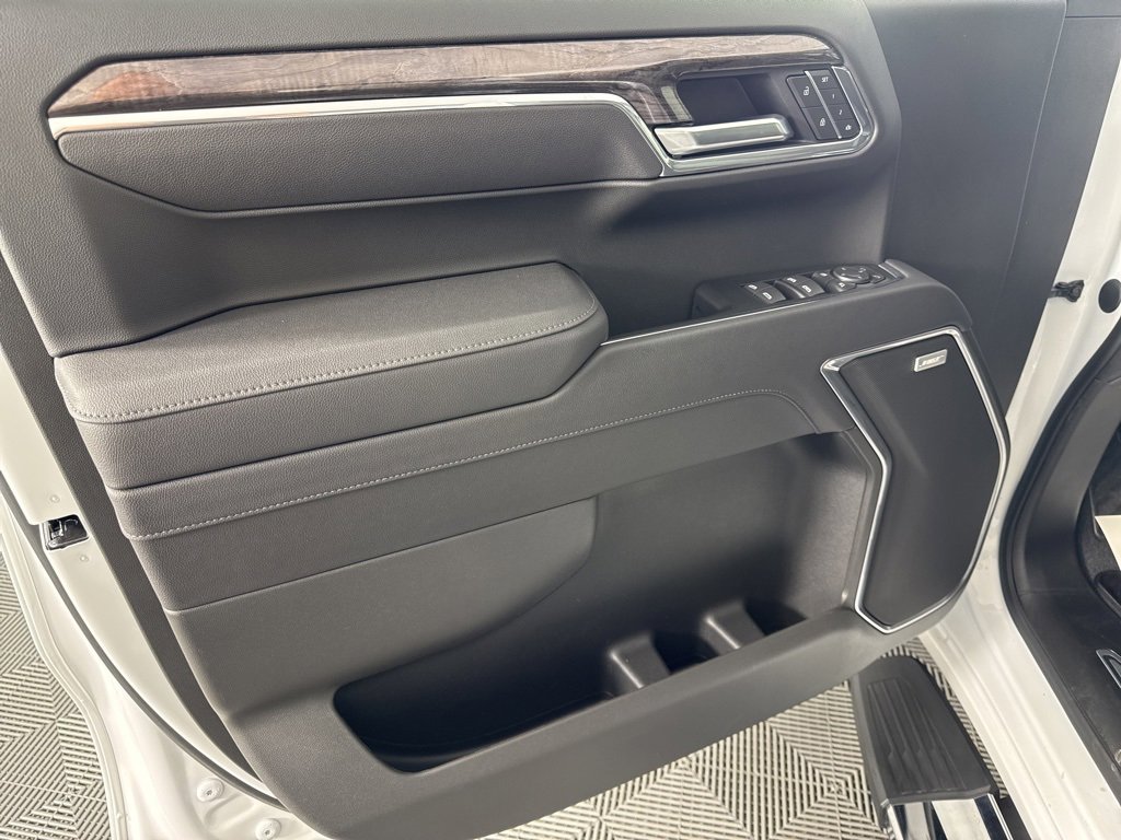 New 2025 Chevrolet Silverado 1500 LTZ w/ LTZ Premium Package image 13