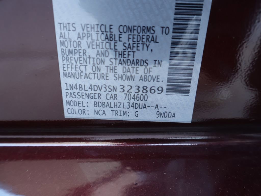 Used 2025 Nissan Altima 2.5 SV FWD image 38
