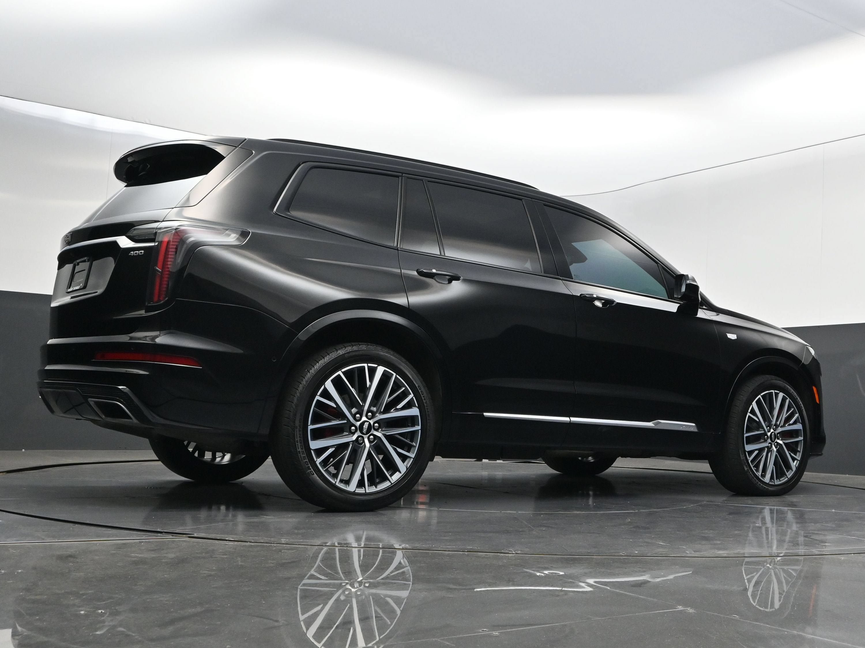 Used 2024 Cadillac XT6 Sport w/ Technology Package AWD/4WD image 52