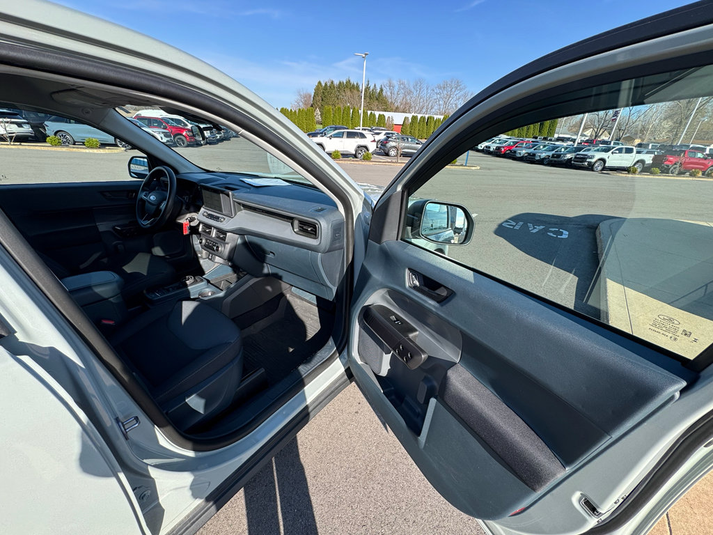 Used 2024 Ford Maverick XL FWD image 11