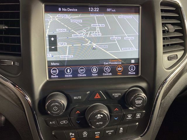 Used 2018 Jeep Grand Cherokee Altitude AWD/4WD image 19