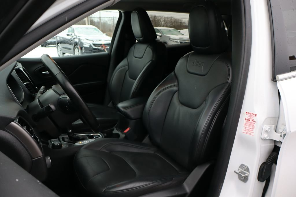 Used 2020 Jeep Cherokee Limited image 11