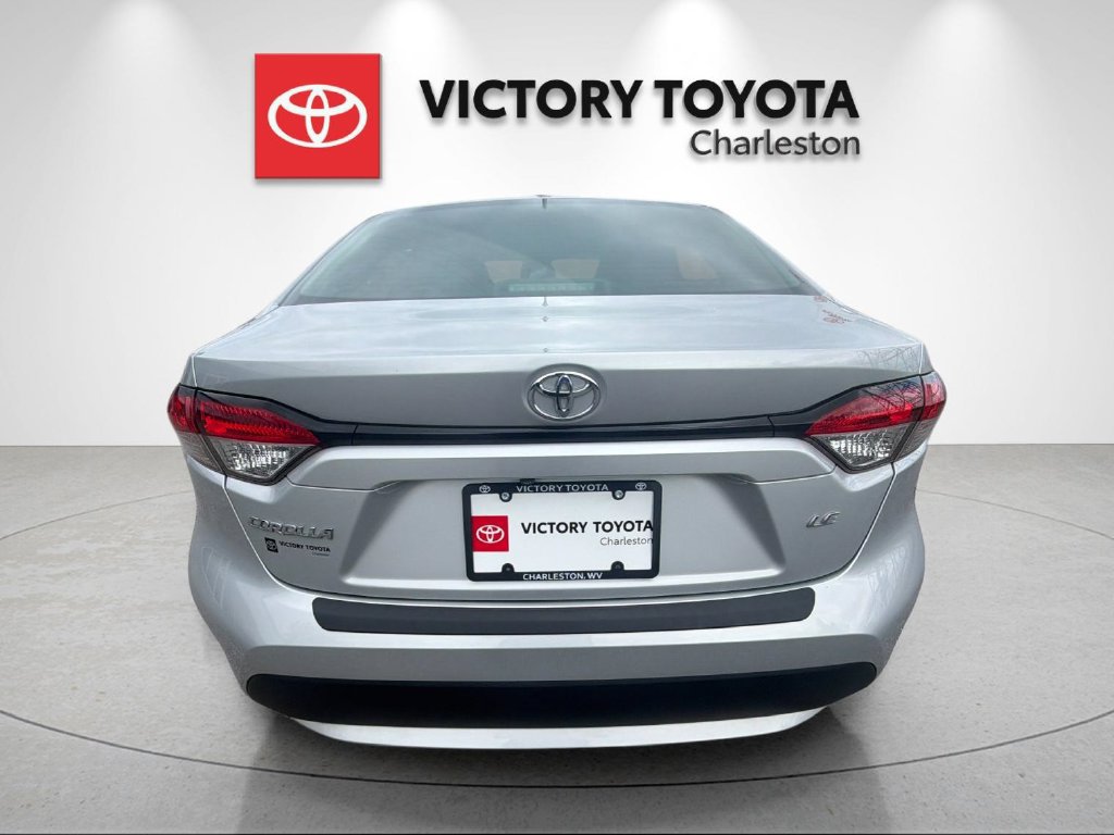 Used 2021 Toyota Corolla LE FWD image 4