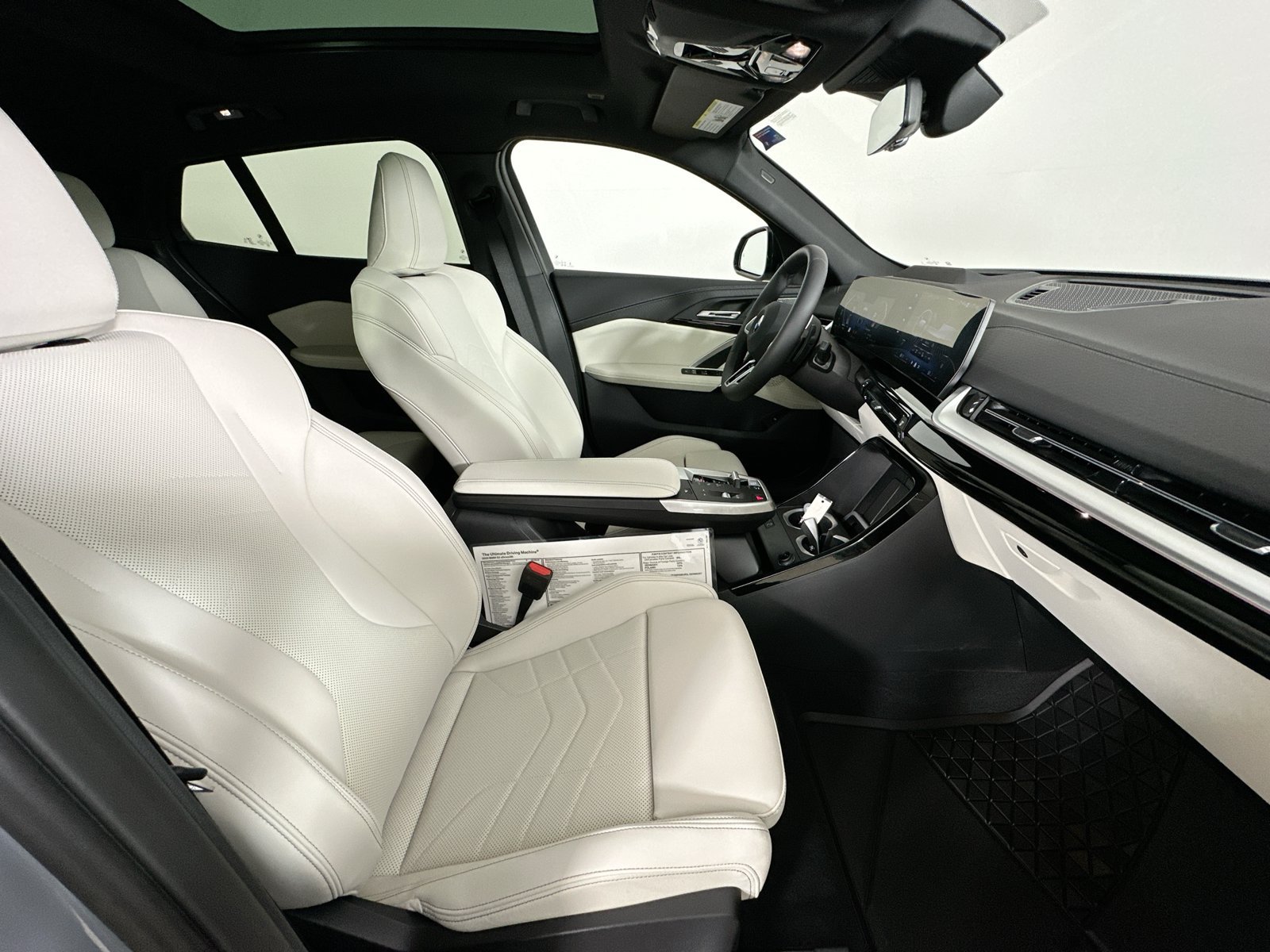New 2026 BMW X2 xDrive28i w/ Technology Package AWD/4WD image 42