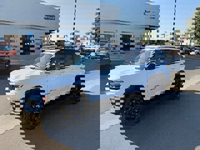 New 2025 Jeep Grand Cherokee Limited